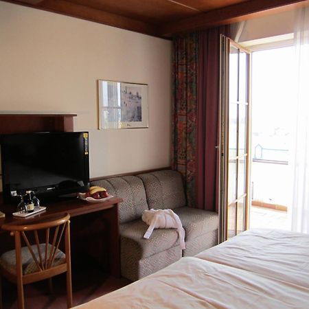 Komfort-Hotel Stockinger 안스펠덴 외부 사진